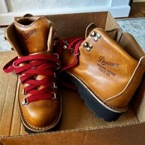 Danner Mountain Light hiking boots